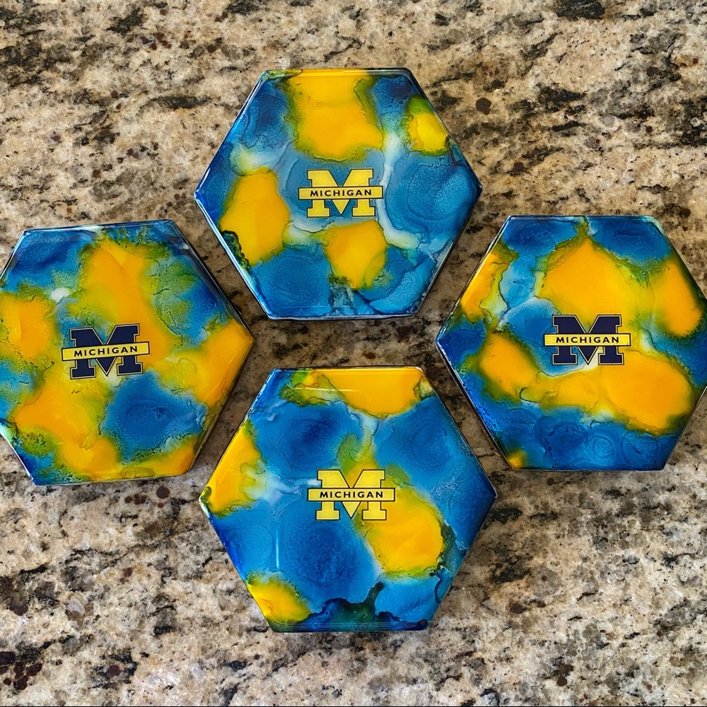 Set of 4 💙💛 U of M octagon tile coasters NEW